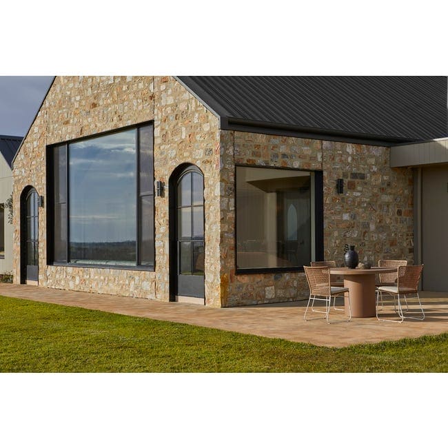 Forme Nami Vase - Black