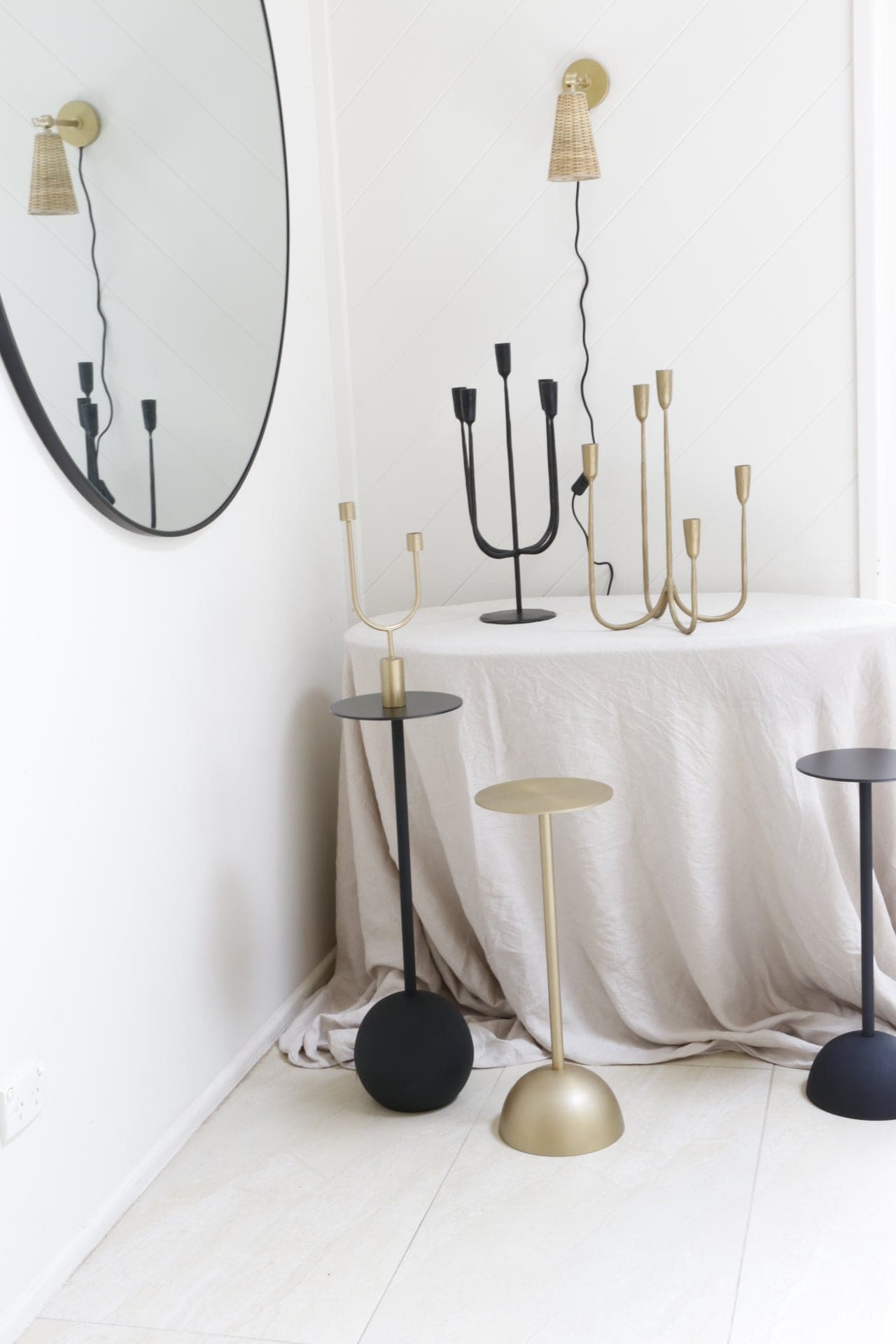 Black Side Table 01