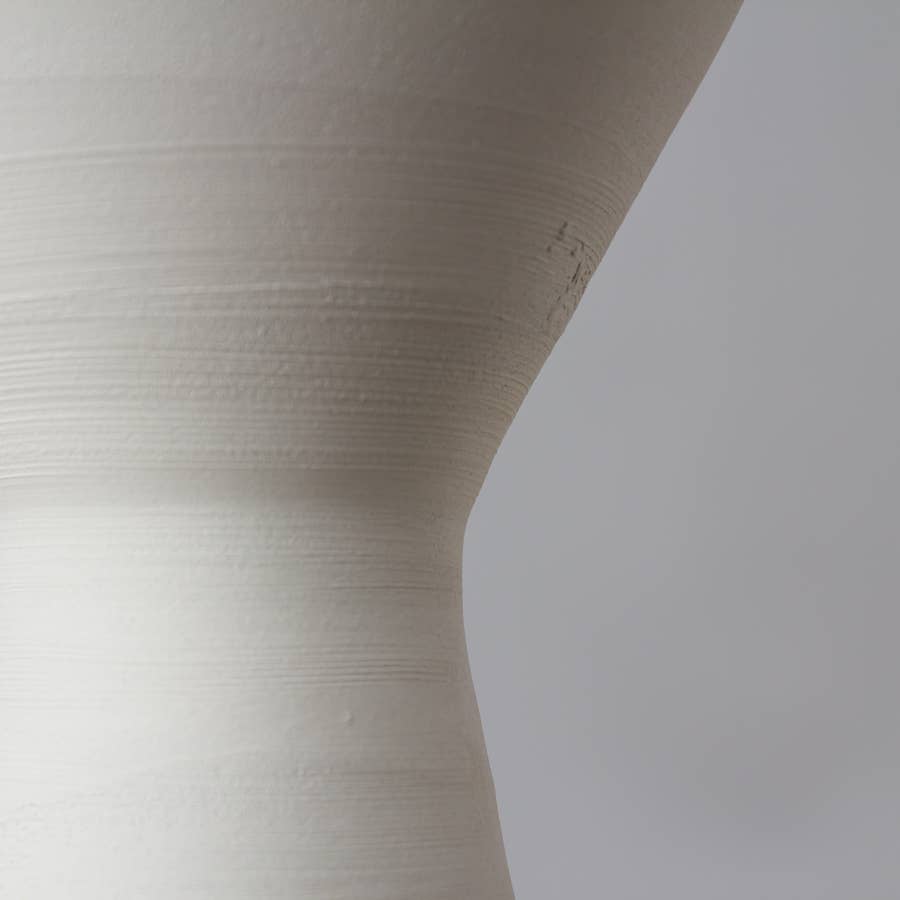 Line recta vase 2