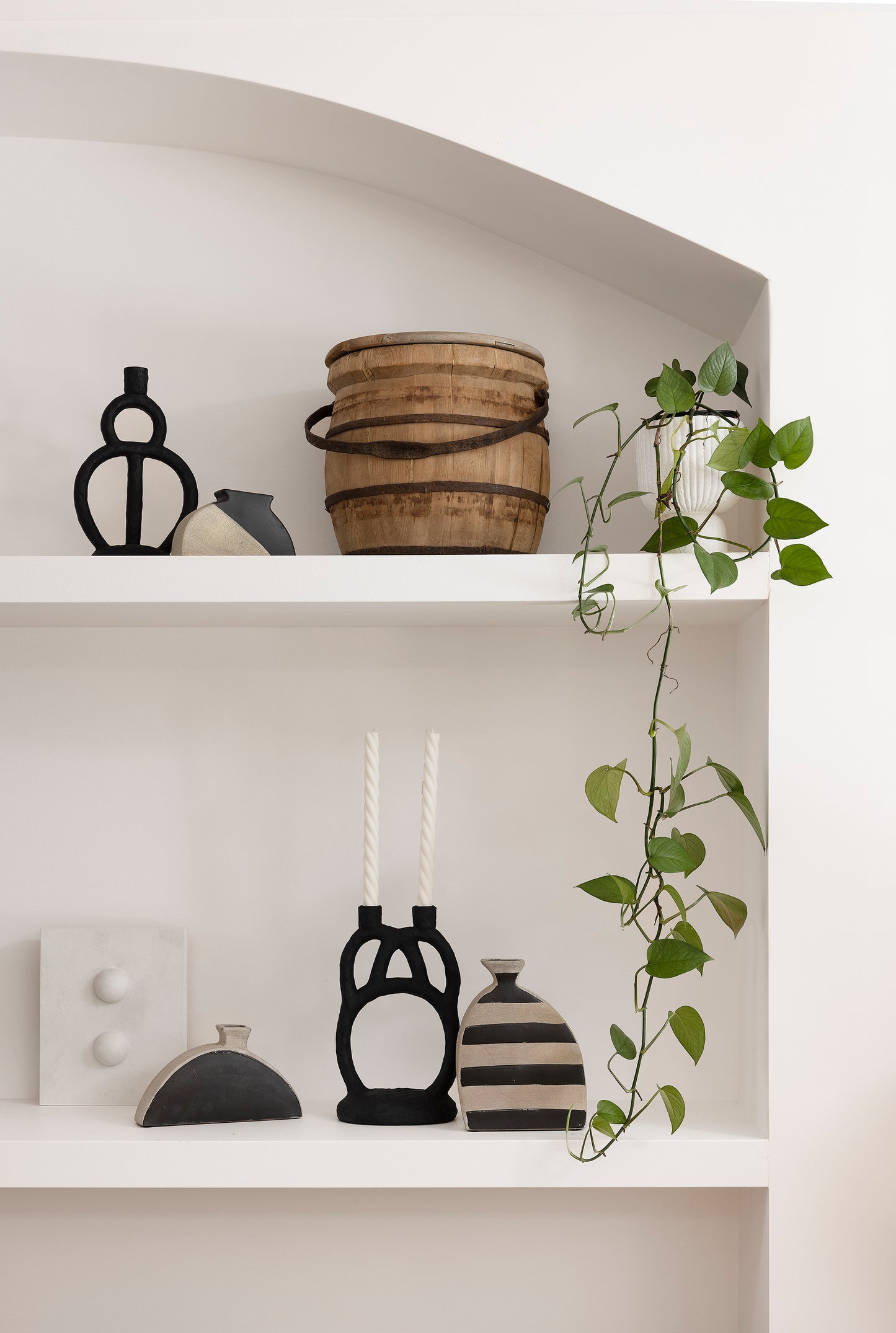 Karla Candle Holder