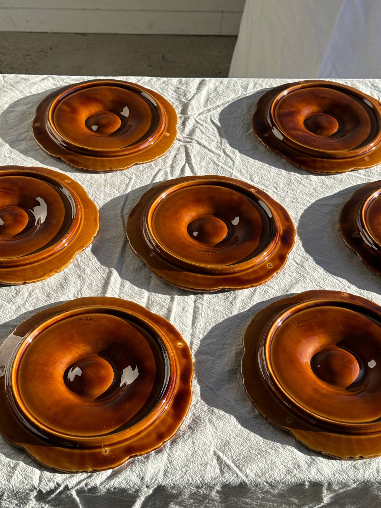 Ceramic oyster or shell plate