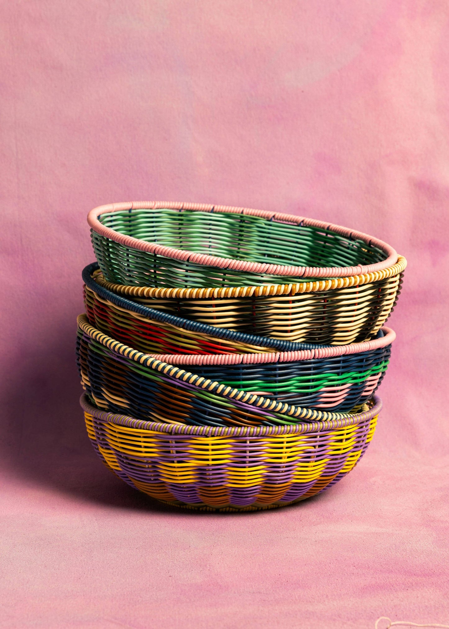 Maegen Woven Bowl - Pink/Navy