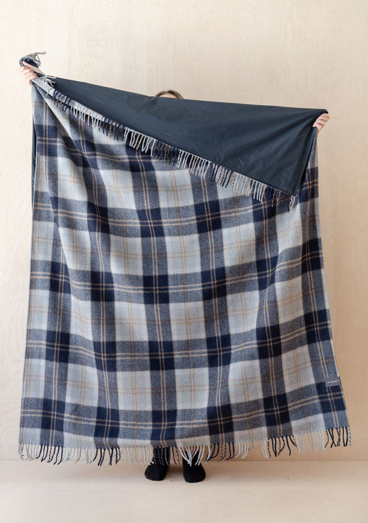 Recycled Wool Picnic Blanket in Bannockbane Silver Tartan