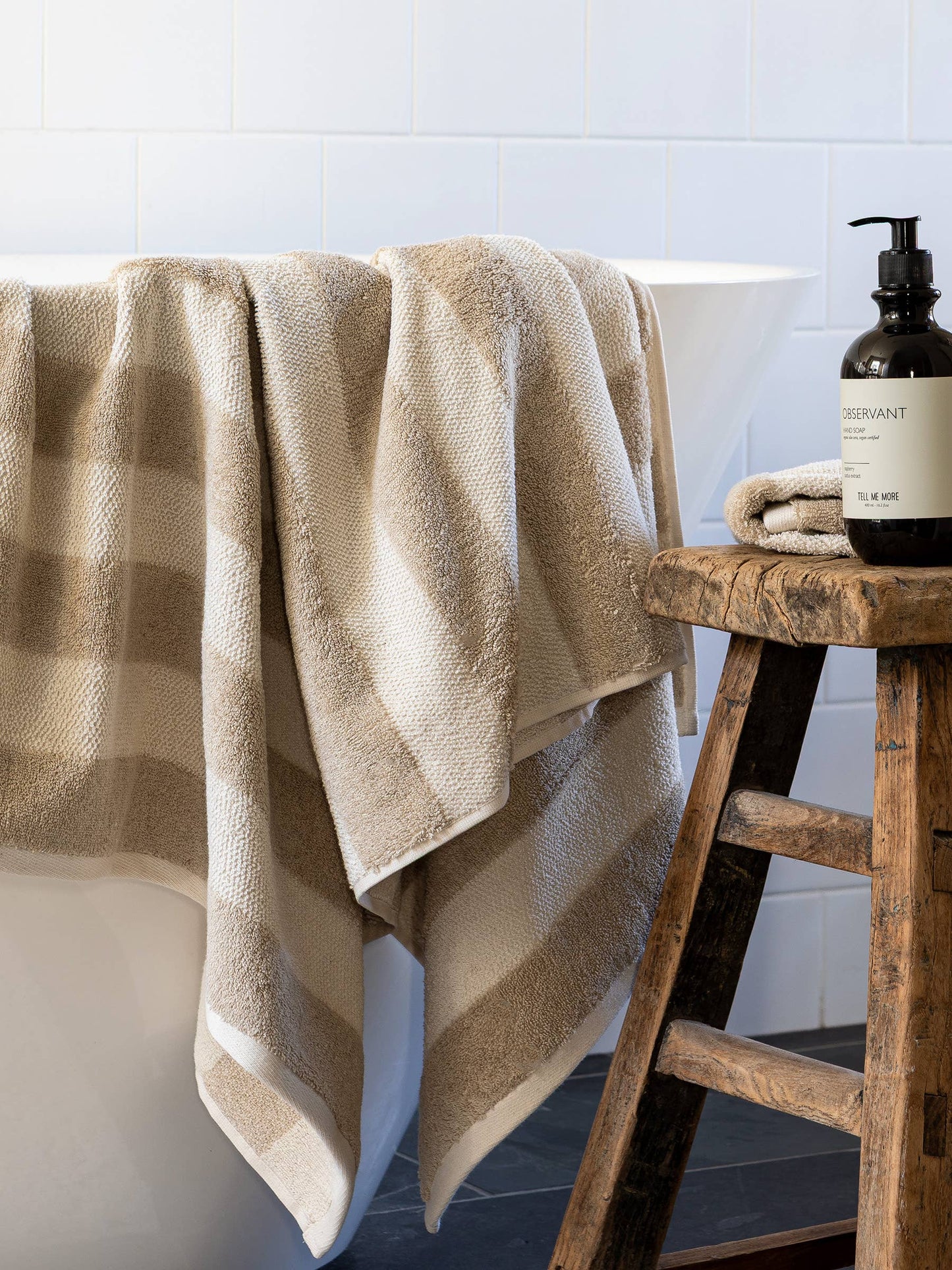 Cleo hand towel